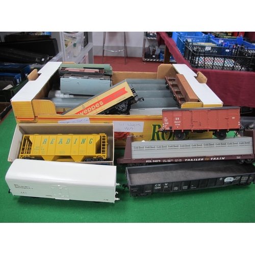 362 - Twenty 'O' Gauge/7mm Unboxed Items of Rolling Stock, comprising Lima Continental Outline Box Vans, C... 