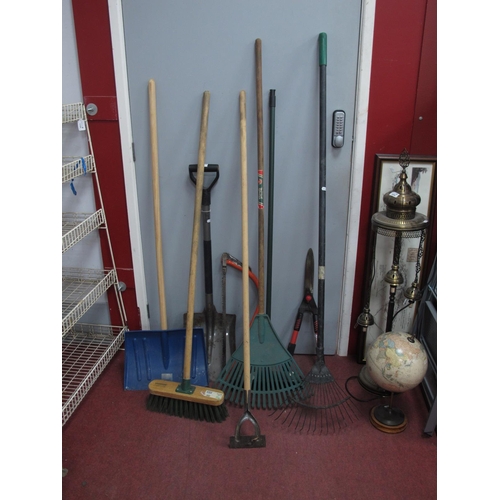 1153 - Garden Tools, rakes, brushes, spade etc.