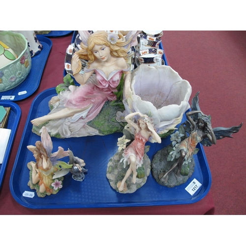 1217 - Shudehill Resin Fairy Figurines, etc:- One Tray.