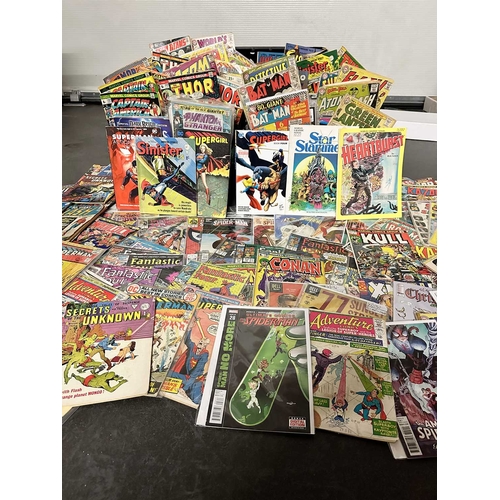 407 - Approximately One Thousand Mainly American Comic Books by Marvel, DC, Hot, Defiant, Caliber, Dark Ho... 