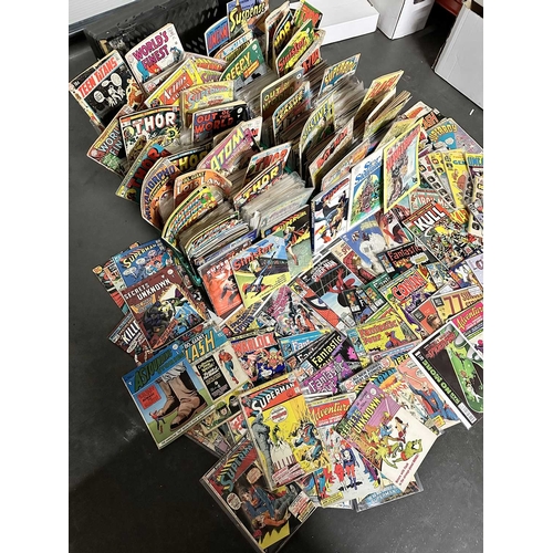 407 - Approximately One Thousand Mainly American Comic Books by Marvel, DC, Hot, Defiant, Caliber, Dark Ho... 