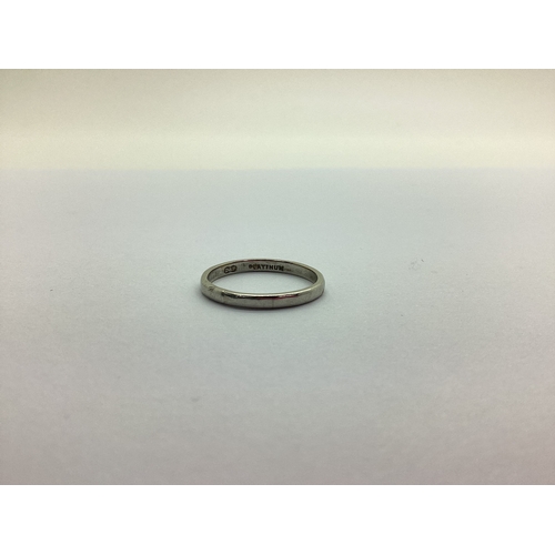 224 - A Narrow Wedding Band, stamped 