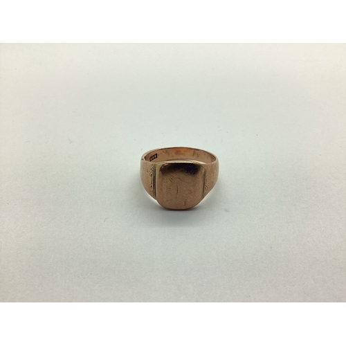 226 - A Signet Style Ring, stamped 