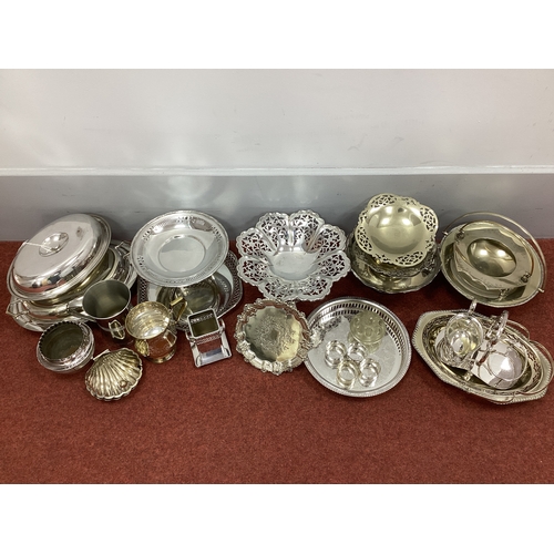 67 - A Collection of Assorted Plated Ware, including pedestal dishes, swing handled dishes, square bottle... 