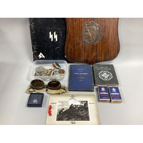 741 - Military and Other Miscellaneous Items Including British Army Badges, Medallions, Machine Gun Corps ... 