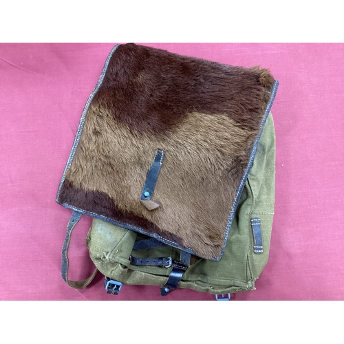 752 - WW2 German Army M39 pony hide Tornister back pack with maker mark G. BUDISCHOWSKY WIEN 1941.