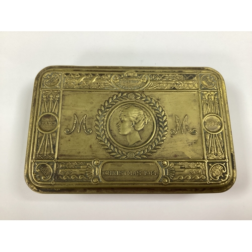 808 - WWI 1914 Princess Mary Gift Fund Brass Box, crack to back of the box (696632)