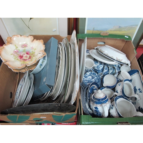 1005 - Blue and White 'Willow Pattern' Dinnerware including Booths 'Real Old Willow' coffee pot, jugs etc, ... 