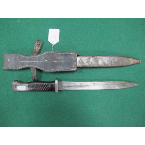 776 - WW2 German K98 bayonet with markings 1850 42 c u e(?) to blade, complete with scabbard (some deforma... 