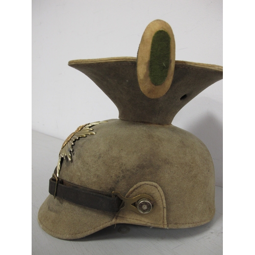 796A - A WWI German Saxon Felt Czapka, with Saxon helmet plate to centre, helmet is complete with Reichs co... 