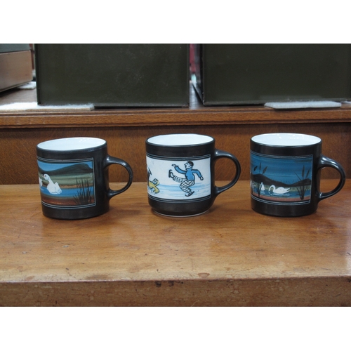 1046 - Collection of Commemorative Ware, early-late XX Century Spode beakers (boxed), Ambleside pottery bow... 