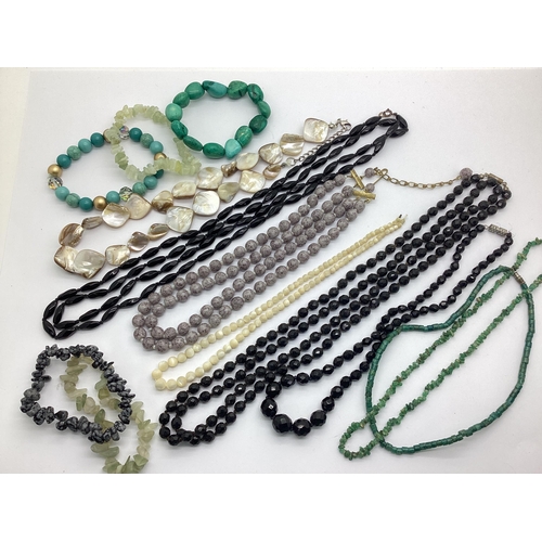 90 - Vintage and Later Bead Necklaces, mother of pearl, polished hardstone etc :- One Tray