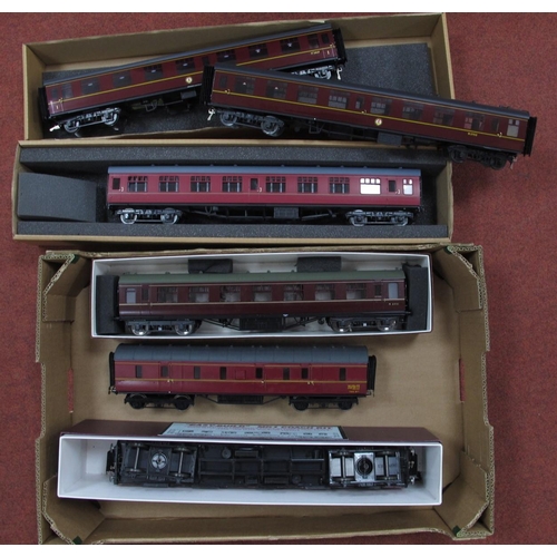 308 - Six 'O' Gauge/7mm BR Maroon Mark One Mainline Coaches, four by Aquitrain (easi build), one by MTH, a... 