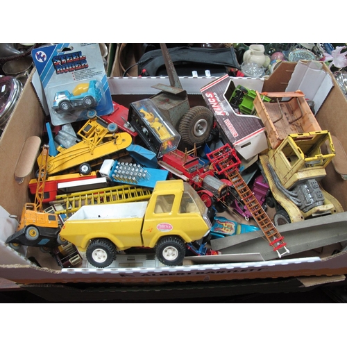 1009 - A Collection of Diecast and Plastic Model Vehicles, to include, Matchbox Libby's truck, Rover 3500, ... 