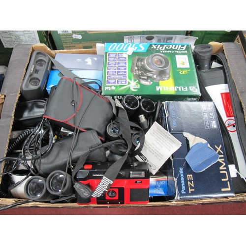 1084 - Cameras to include Fujifilm S5000 boxed, LUMIX TZ3 boxed, Olympus, Pentax etc together with a collec... 