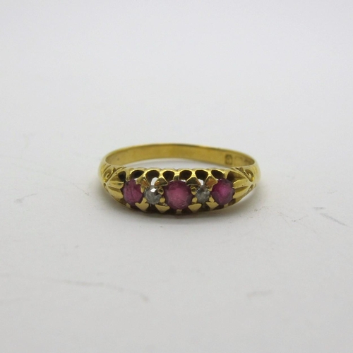 206 - An Edwardian 18ct Gold Ruby and Dimond Set Ring, alternately set (stone wear), Birmingham 1904 (fing... 