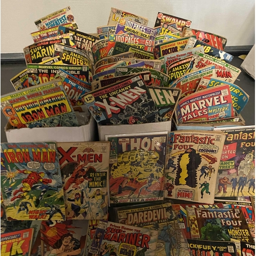 493 - Approximately One Thousand American Comics 1960's and later by Marvel, DC, Malibu, Wildstorm, Image ... 