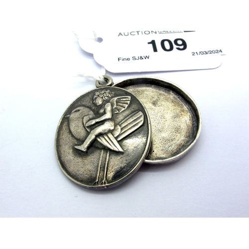 109 - Berthold Loffler (1874-1960); A Wiener Werkstatte c.Early XX Century Oval Locket Pendant, of stylise... 
