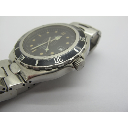 247 - Omega; Seamaster Professional 200m Gent's Wristwatch, the signed dial with dot markers, centre secon... 