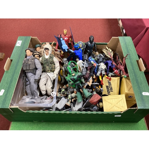 372 - A quantity of modern plastic action figures to include Super Heroes, Buzz Lightyear, Special Forces.... 