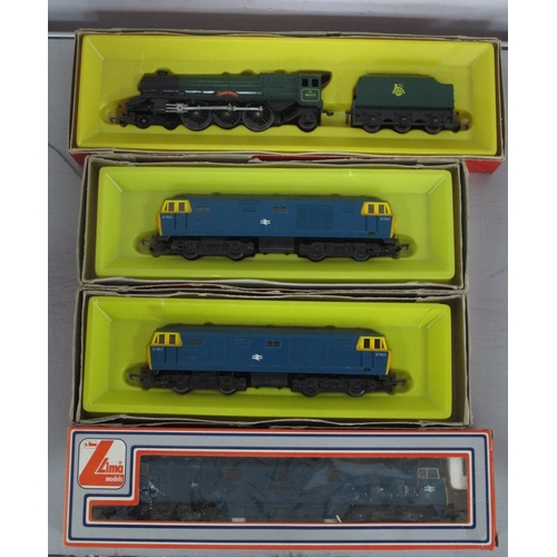 443 - Two Triang 'OO' Gauge/4mm Boxed Diesel Locomotives, Ref No R758 Class 35 Hymek, BR blue R/No D7063; ... 