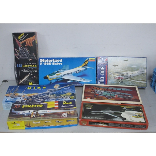 460 - Seven Plastic Model Kits by Monogram, Renwal, Lindberg, Revell and other to include Renwal 1:32 Anti... 