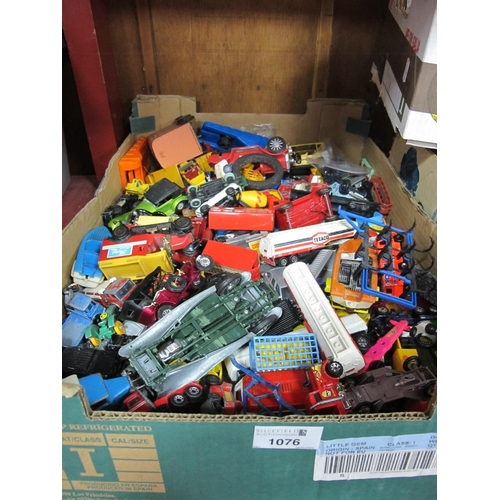 1076 - A collection of metal and plastic diecast commercial vehicles from Corgi, Matchbox, Days Gone etc. 1... 