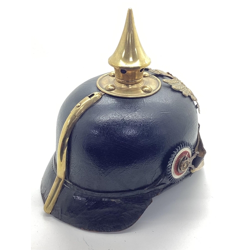 341 - WW1 Imperial German Oldenburg Pickelhaube leather helmet with brass helmet plate, front trim, rear s... 