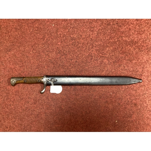 350 - WWI Imperial German Model 1898/05 'Butcher Knife' Bayonet and Scabbard, bayonet manufacturer mark 'W... 