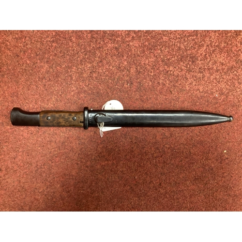 363 - WWII Third Reich German K98 Bayonet and Scabbard, manufacturer mark 'Cue' on both items dated to yea... 