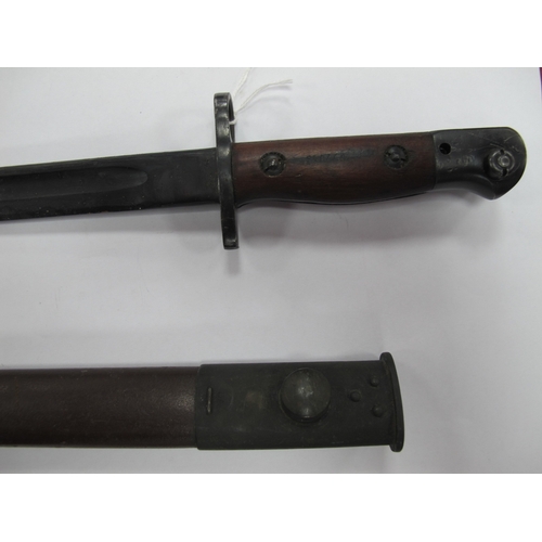 357 - WWII Australian 1907 Pattern Short Bayonet, with various marks on blade including year '45', manufac... 