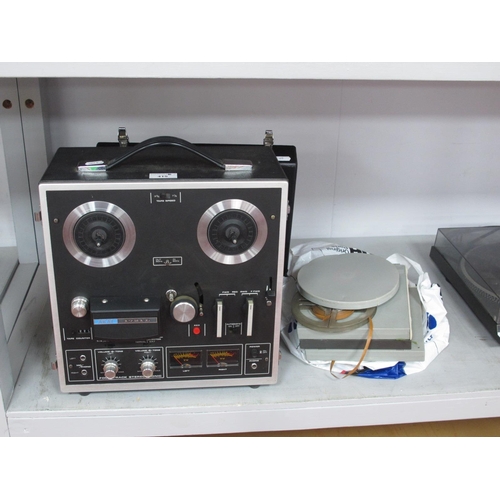 415 - Akai 1721L Reel to Reel Stereo Tape Recorder, includes operators manual, spare reels and tape, (unte... 