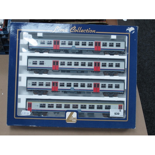 939 - Lima #L149605 HO Gauge Passenger Coach Set (4 Coaches), M4 Type, SNCB, White Livery, boxed.