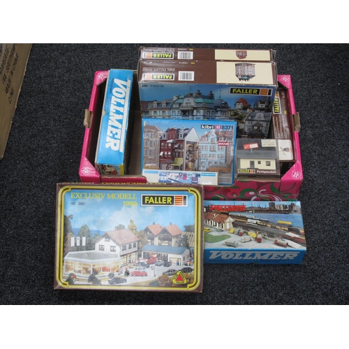 784 - Nine HO Scale Plastic Model Buildings and Lineside Accessories Kits by Faller, Vollmer, Kibri, unche... 