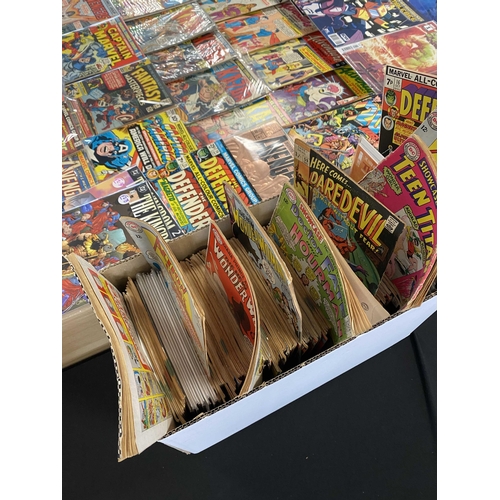 477 - Approximately Five Hundred and Fifty American Comics.1960's Silver Age to Modern by Marvel, DC and I... 