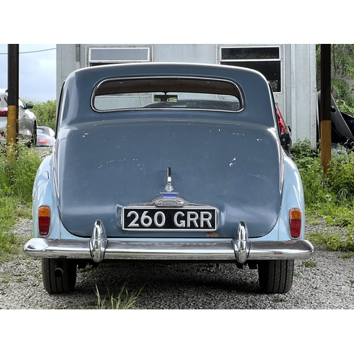 1001 - 1959/60 [260 GRR] Armstrong Siddeley Star Sapphire in two-tone dark blue over sapphire blue combined... 