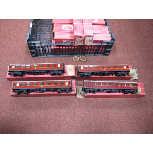 936 - Fifteen Hornby Dublo OO Gauge 2-Rail Coaches, boxed.