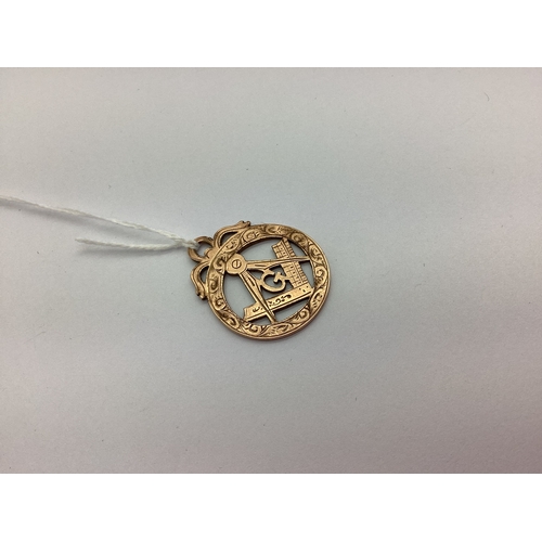 247 - A 9ct Rose Gold Masonic Medallion Pendant, (5grams).