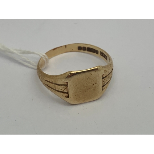 93 - A 9ct Gold Signet Ring, square panel to reeded tapering shoulders (finger size U) (3.3grams).