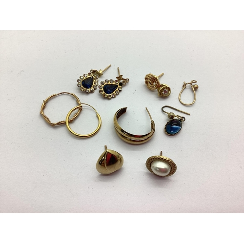 187 - Assorted Modern Earrings, (some odd).