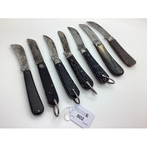 902 - A Collection of Single Blade Folding Pruning Knives, including Taylors Eye Witness, William Rodgers ... 