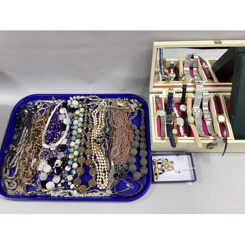 258 - An Assortment of Modern Costume Jewellery, to include beaded necklaces, gilt coloured chain, expanda... 