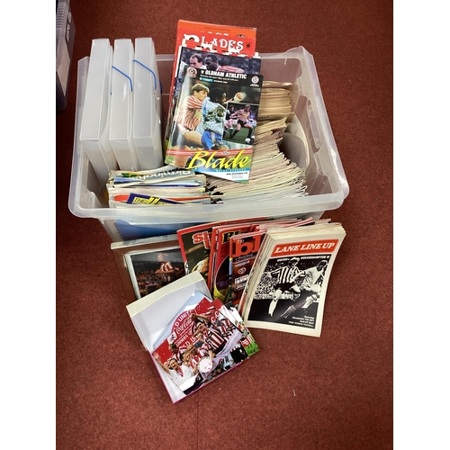 847 - Sheffield United Programmes 1960s and Later, including complete seasons, reserves, Tony Currie signe... 