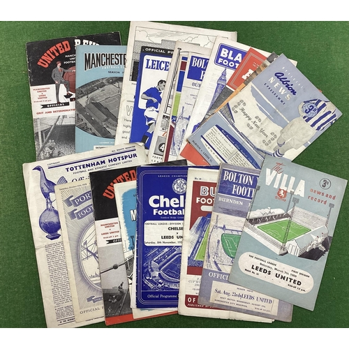 885 - Leeds United 58-9 Away Programmes at Aston Villa, Bolton (writing on face), Burnley, Chelsea, Everto... 