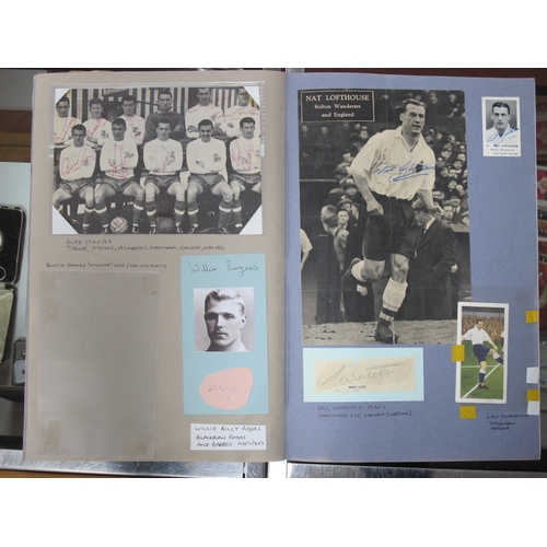 577 - Autographs - Len Allchurch, Ron Greenwood, Johnny Haynes, Bobby Robson, Ian Ure, Alan Hodgkinson, Sa... 