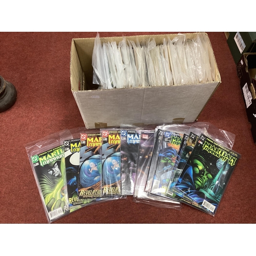 554 - Approximately One Hundred and Seventy Modern Comics by DC, Vertigo including Martian Manhunter #1, T... 