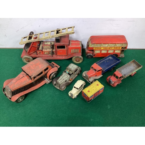 685 - A Quantity of Both Pre and Post War Tinplate Vehicles, by Mettoy, Chad Valley, Minic and others, all... 