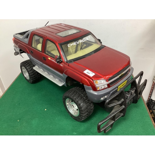 691 - A New Bright 1:6 Scale Radio Controlled Model Chevrolet Avalanche Truck, small parts may be missing,... 