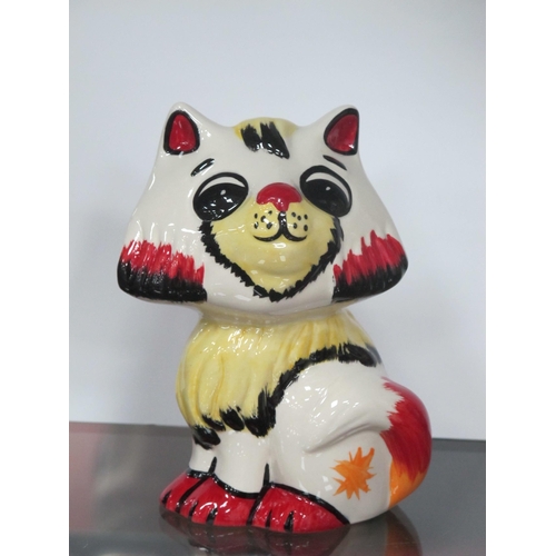 1219 - Lorna Bailey - Honey the Cat, 12cm high.