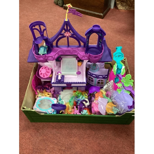 1305A - My Little Pony Twilight Sparkle School of Friendship Castle, underwater castle and many accessories ... 